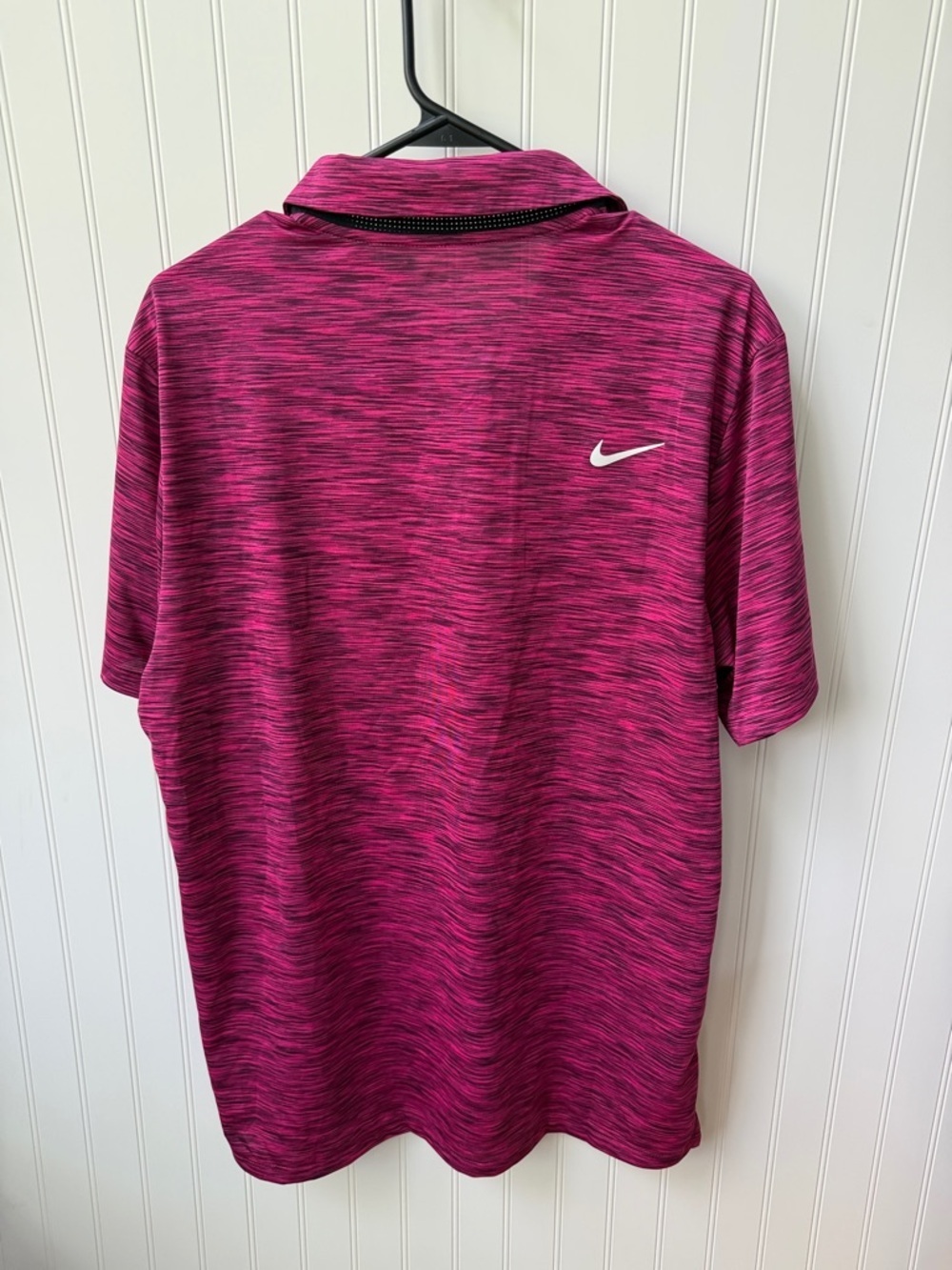 (108)Nike Men’s Magenta Heathered Polo - Picture 4 of 6